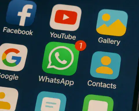 Móvil con whatsapp para mayores